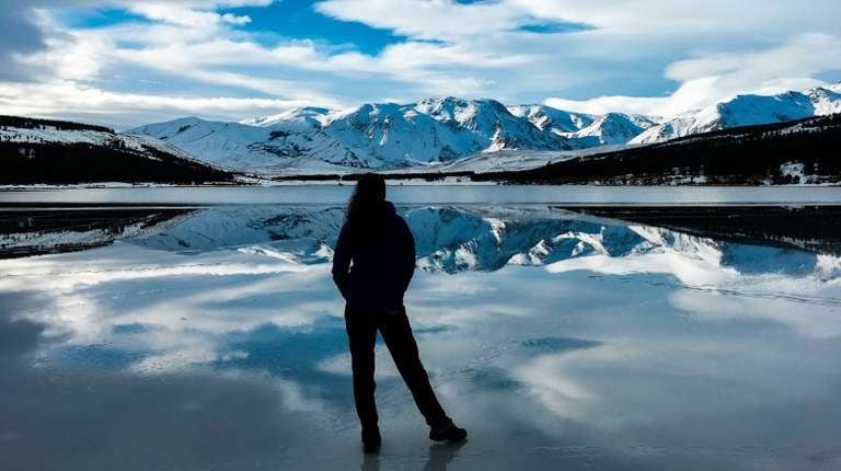 El norte neuquino se prepara para recibir al primer frente antártico del mes: nieve, ráfagas y un termómetro que se va a pique