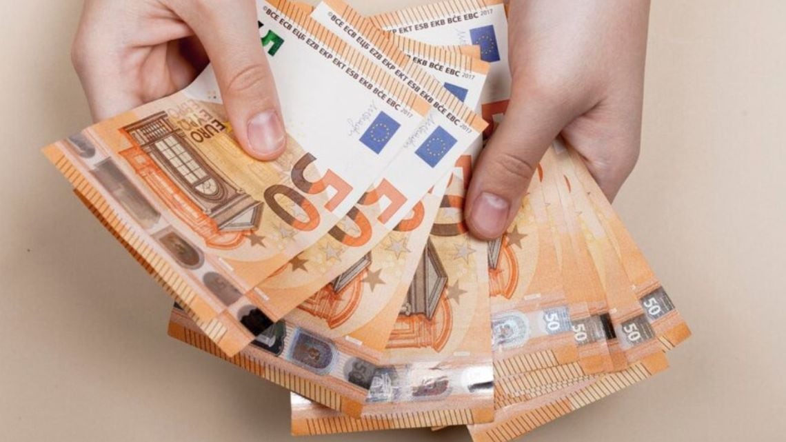 Euro blue cerró la semana sin cambios: cuánto sale comprar la divisa en cada circuito