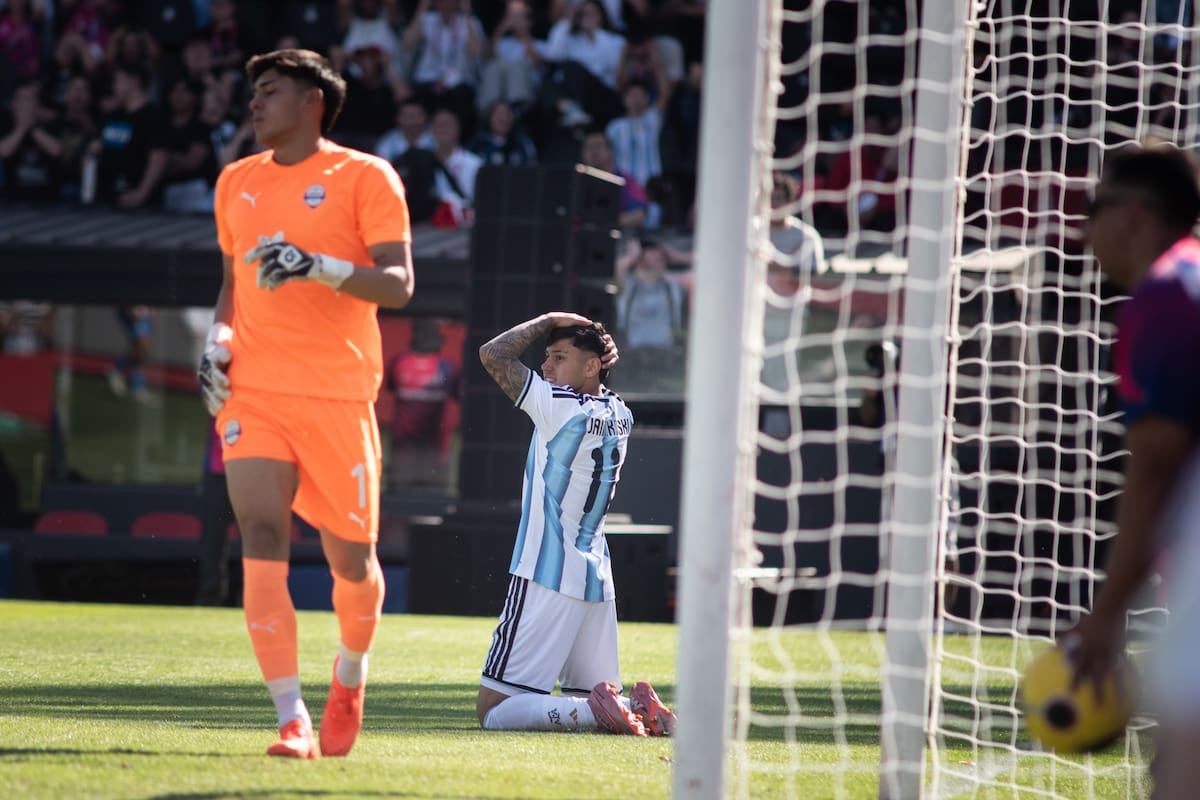 La Sub 19 se quedó en la puerta del oro: Paraguay lo ganó desde los doce pasos en Rosario