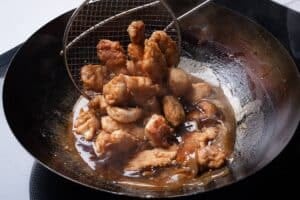 Pollo al limón casero: la fórmula para que quede crocante y jugoso sin fallar en el intento