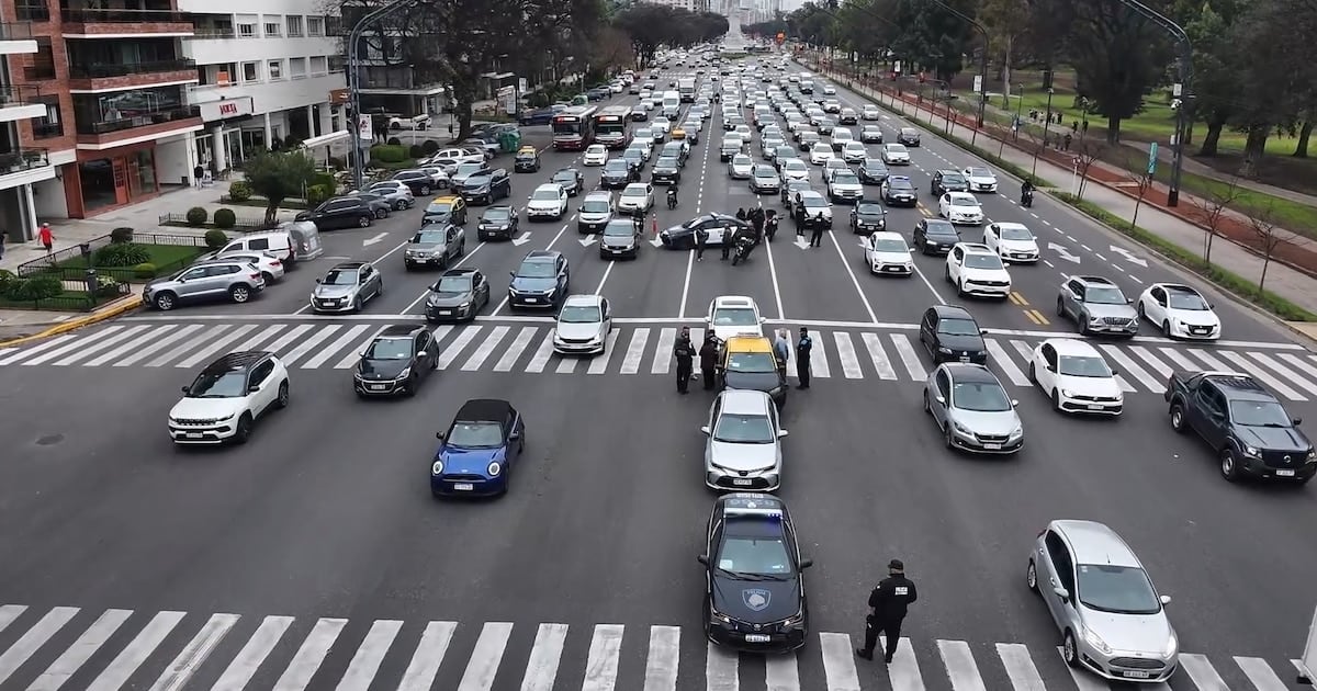 Dos choques múltiples en la Ciudad dejaron dos heridos y seis vehículos involucrados