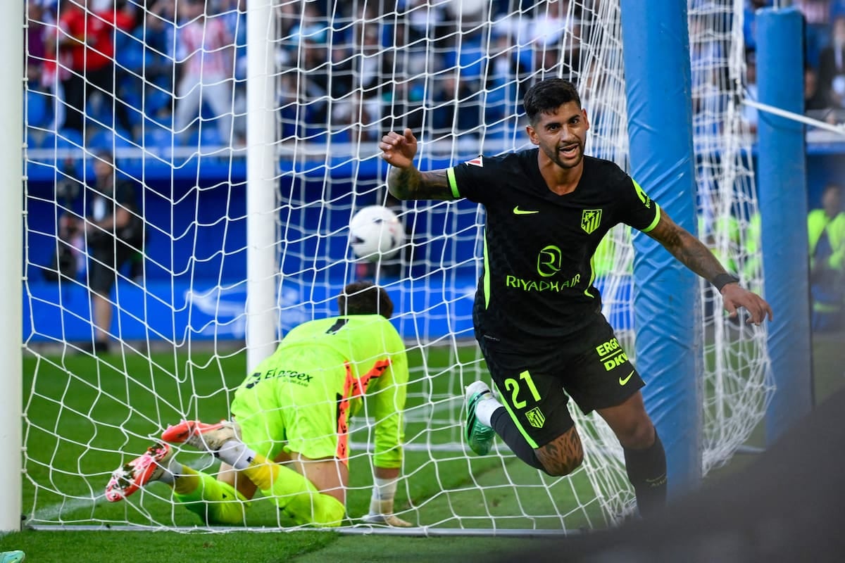 Cuti Romero cabeceó el alivio del Atleti en Mendizorroza