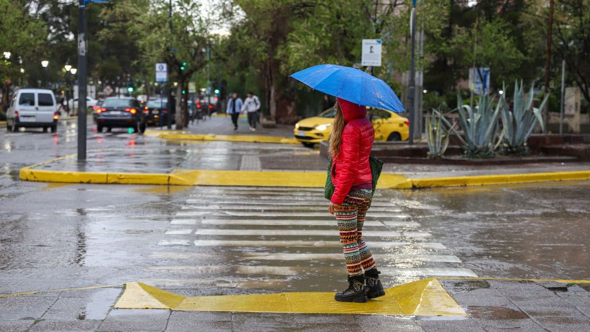 Neuquén en alerta naranja: el lunes arrancó con amenaza de granizo y viento en seis departamentos