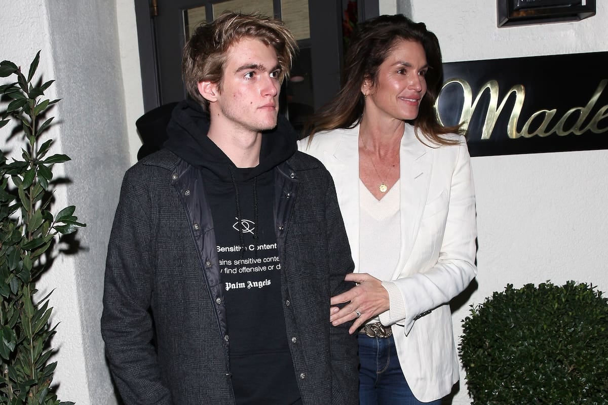 La despedida íntima de Cindy Crawford a Presley, el hijo que eligió contar sus sombras en público