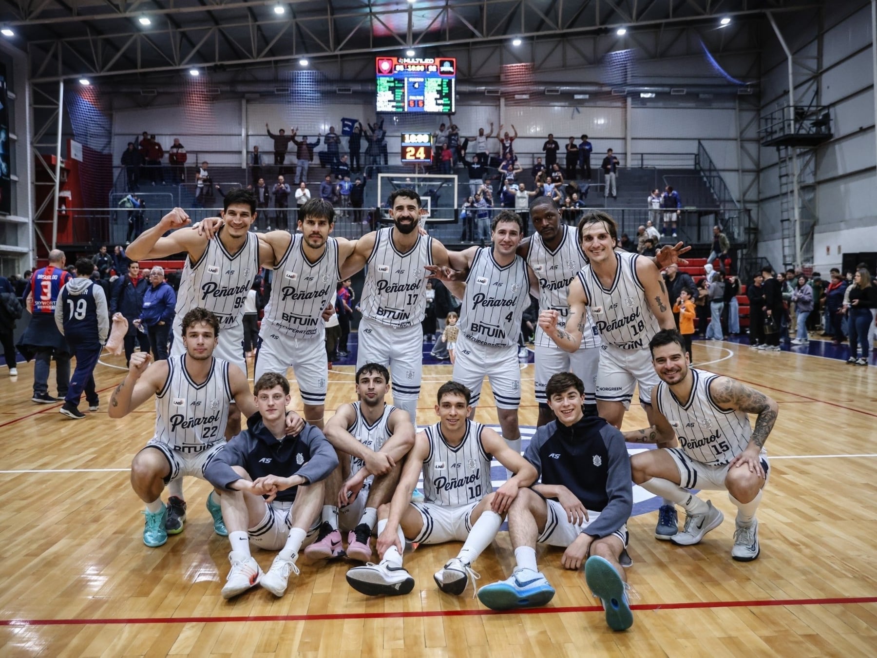 El Celeste se sacó la mufa en Boedo y festejó a costa del Ciclón