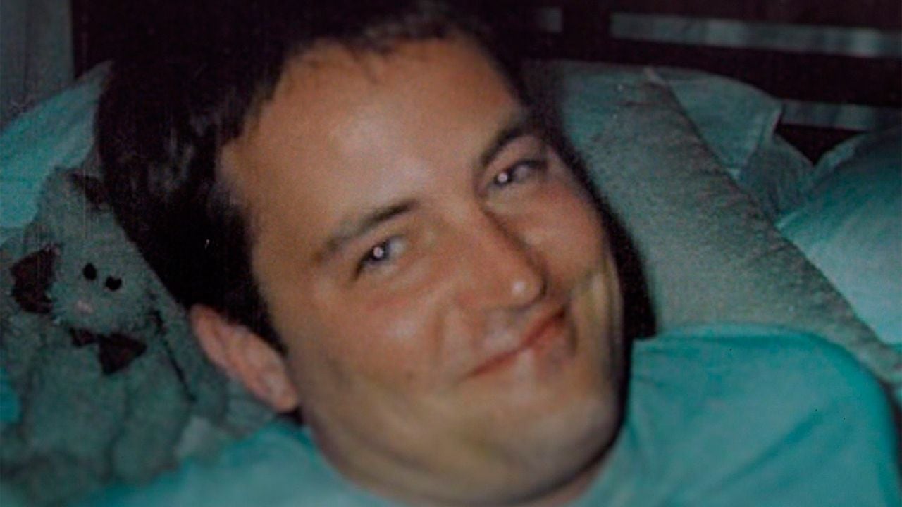 La vida de Matthew Perry, más allá de Chandler: un documental reúne las voces de su entorno